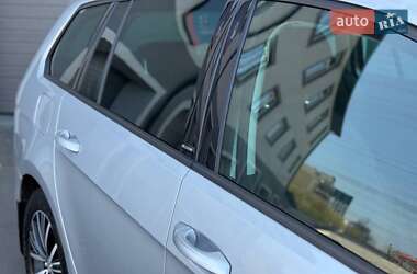 Универсал Volkswagen Golf 2016 в 