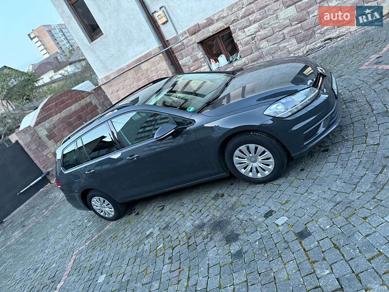 Универсал Volkswagen Golf 2017 в Тернополе