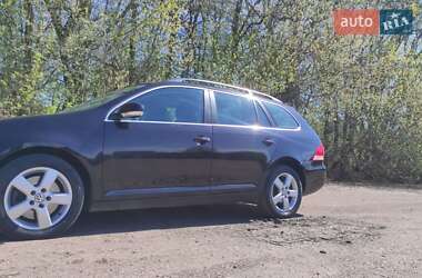 Универсал Volkswagen Golf 2009 в 