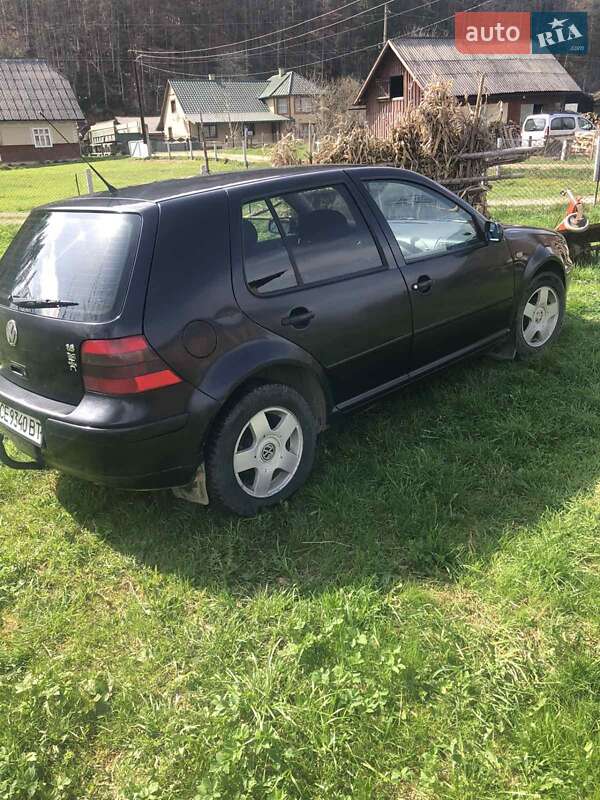 Хэтчбек Volkswagen Golf 1998 в Черновцах