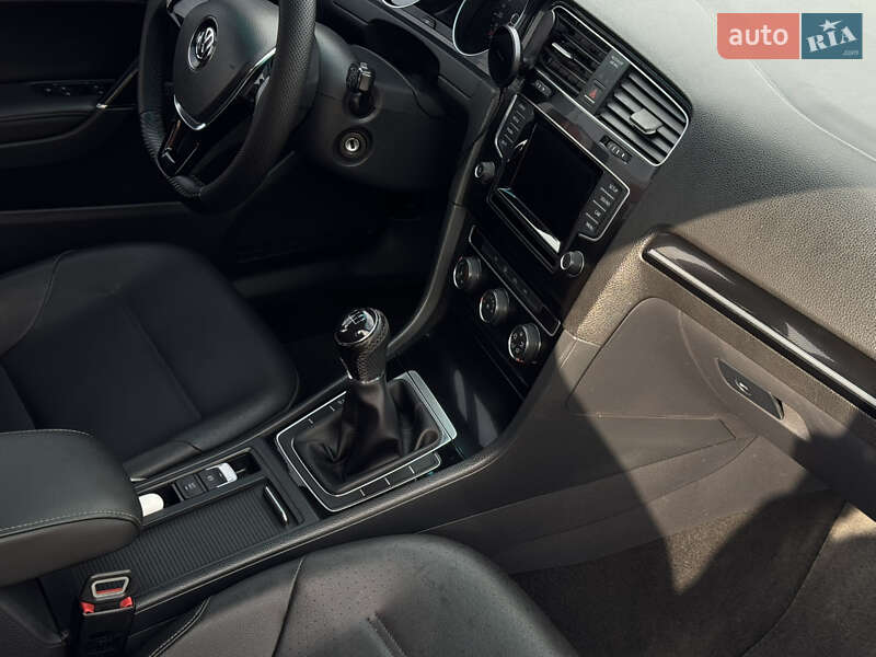 Універсал Volkswagen Golf 2013 в Ковелі