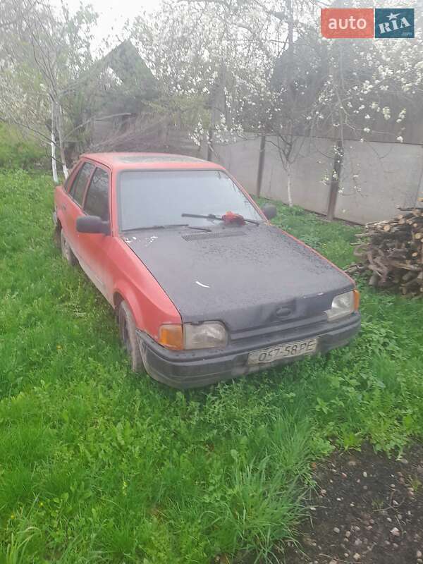 Хэтчбек Volkswagen Golf 1989 в Черновцах