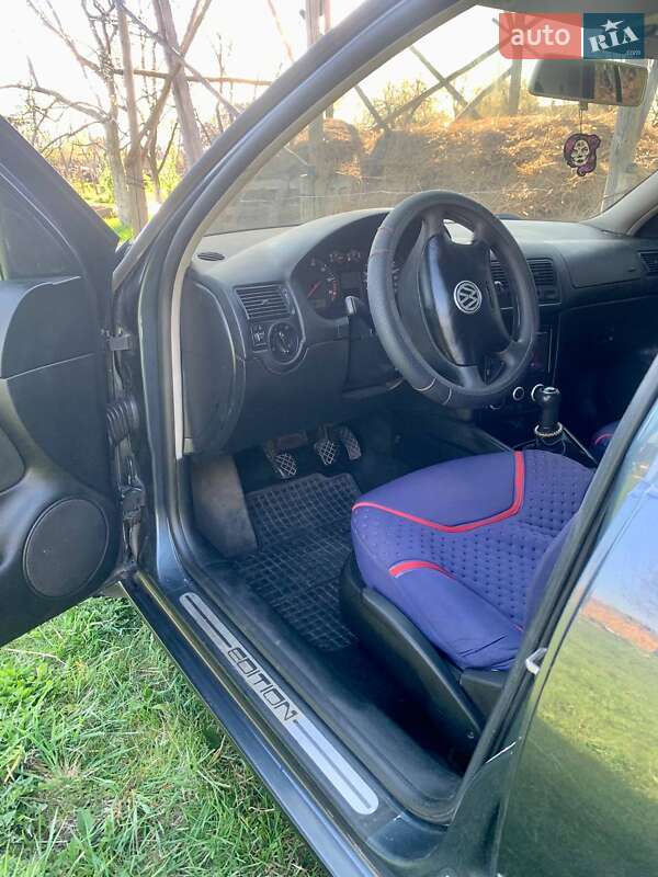 Хетчбек Volkswagen Golf 2000 в Броварах