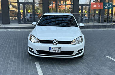 Хэтчбек Volkswagen Golf 2016 в 