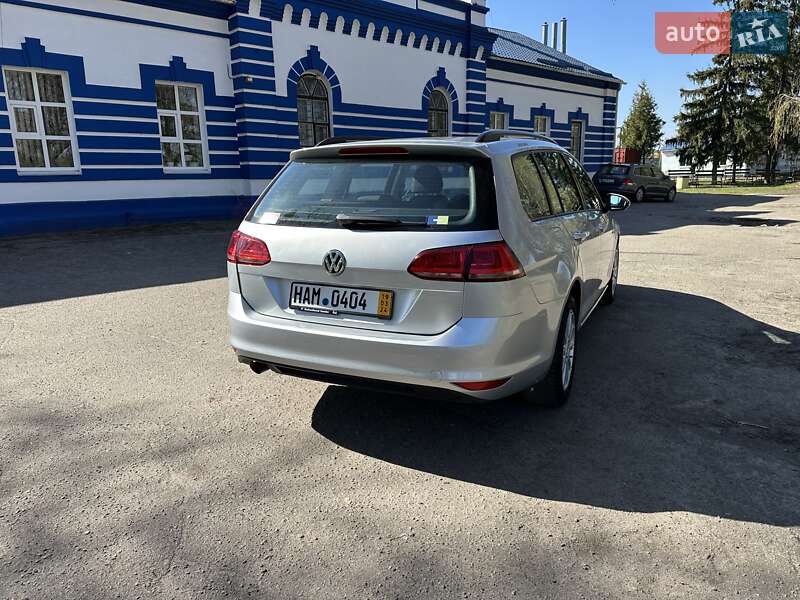 Універсал Volkswagen Golf 2015 в Лебедині