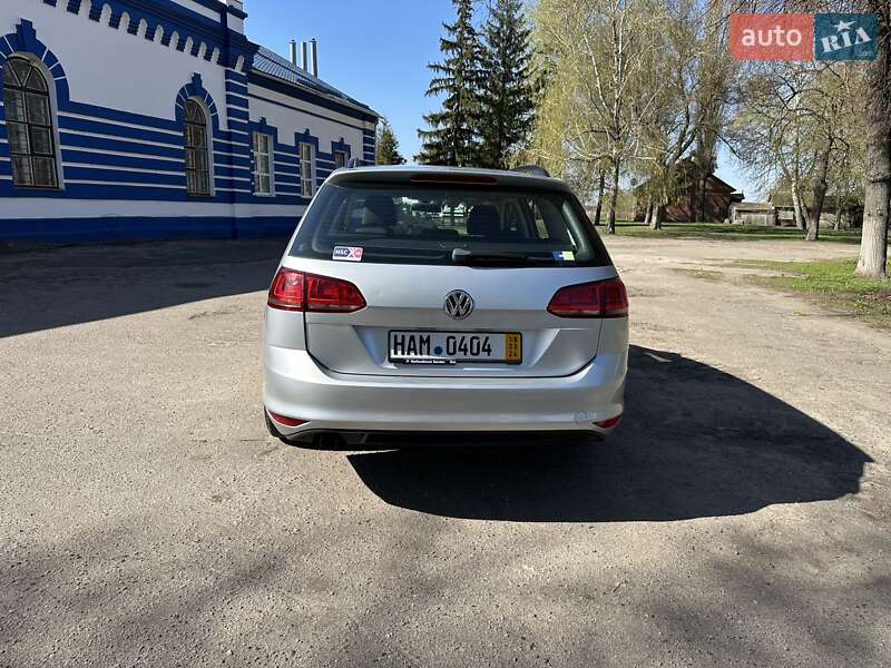 Універсал Volkswagen Golf 2015 в Лебедині