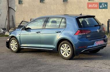 Хэтчбек Volkswagen Golf 2020 в 