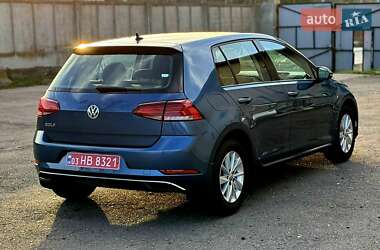 Хэтчбек Volkswagen Golf 2020 в 