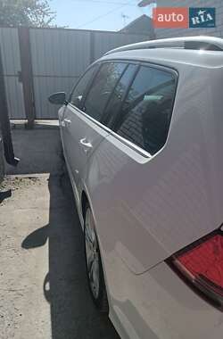 Универсал Volkswagen Golf 2016 в 