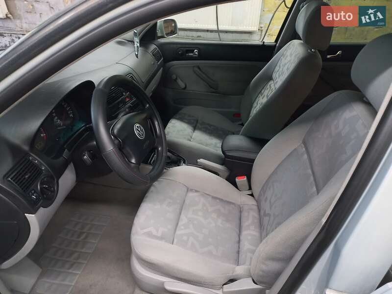 Универсал Volkswagen Golf 2000 в Кропивницком