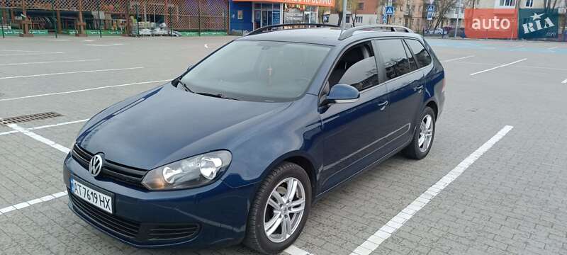 Универсал Volkswagen Golf 2011 в Калуше