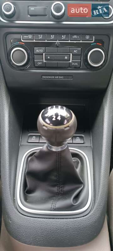 Универсал Volkswagen Golf 2011 в Калуше
