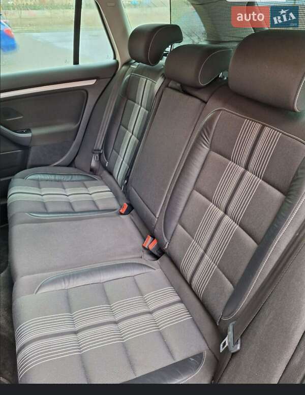 Універсал Volkswagen Golf 2012 в Ніжині