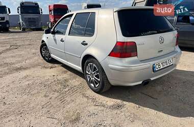 Хетчбек Volkswagen Golf 1997 в 