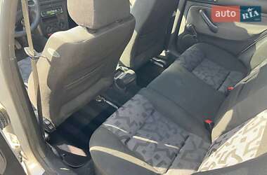 Хетчбек Volkswagen Golf 1997 в 