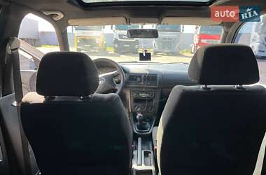 Хетчбек Volkswagen Golf 1997 в 