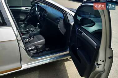 Универсал Volkswagen Golf 2015 в 