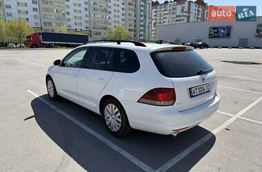 Универсал Volkswagen Golf 2010 в 
