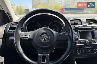 Универсал Volkswagen Golf 2010 в 