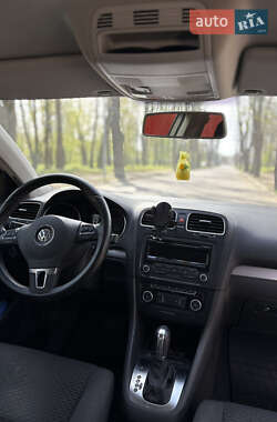 Универсал Volkswagen Golf 2011 в 