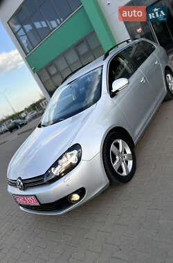 Універсал Volkswagen Golf 2011 в 