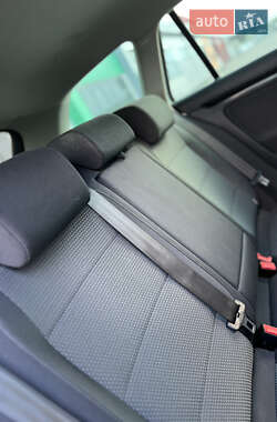 Універсал Volkswagen Golf 2011 в 