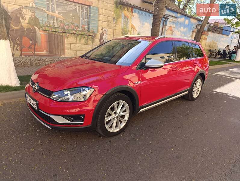 Универсал Volkswagen Golf 2017 в Белгороде-Днестровском