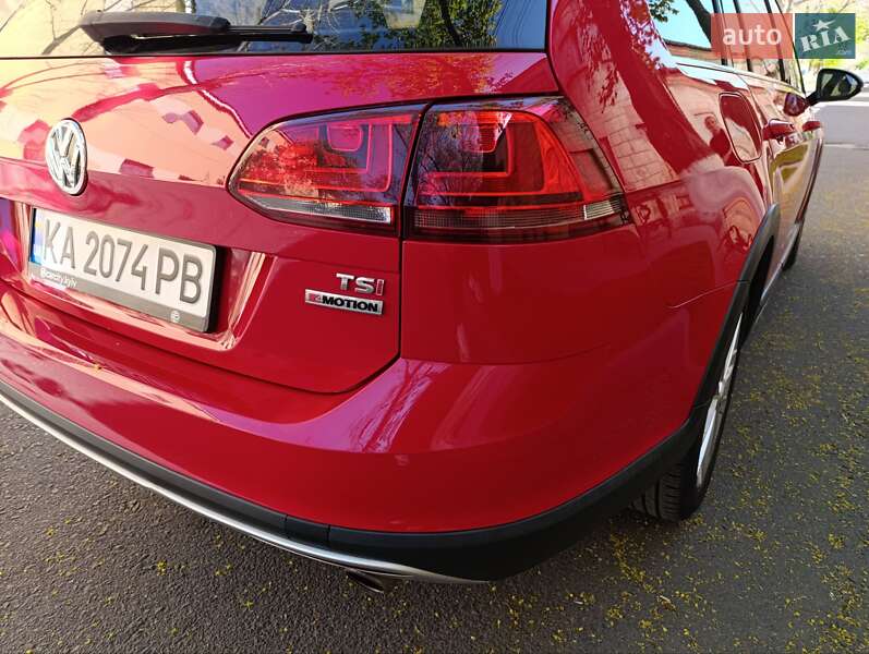 Универсал Volkswagen Golf 2017 в Белгороде-Днестровском