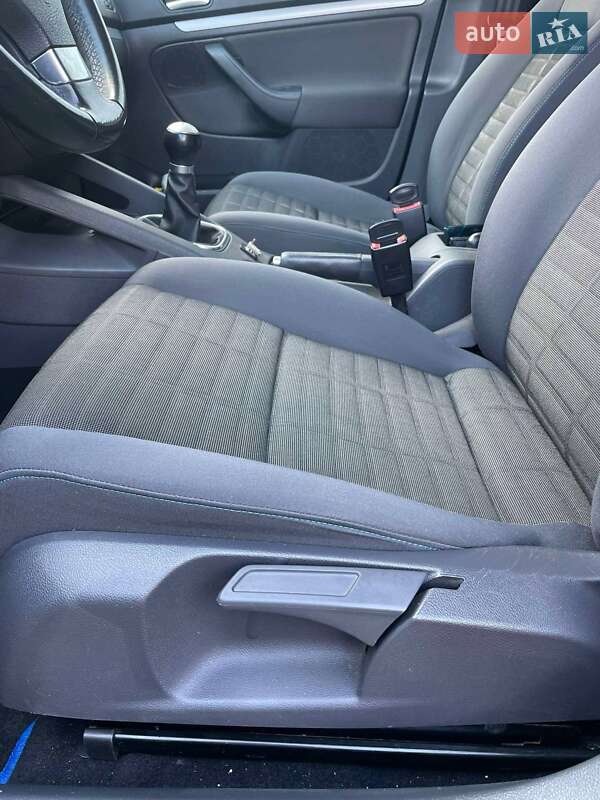 Хэтчбек Volkswagen Golf 2007 в Любомле