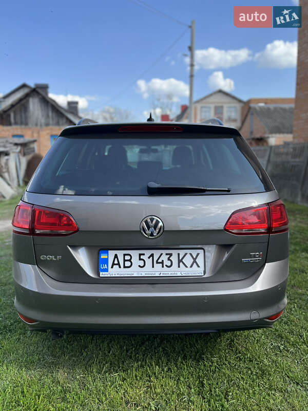 Універсал Volkswagen Golf 2014 в Вінниці