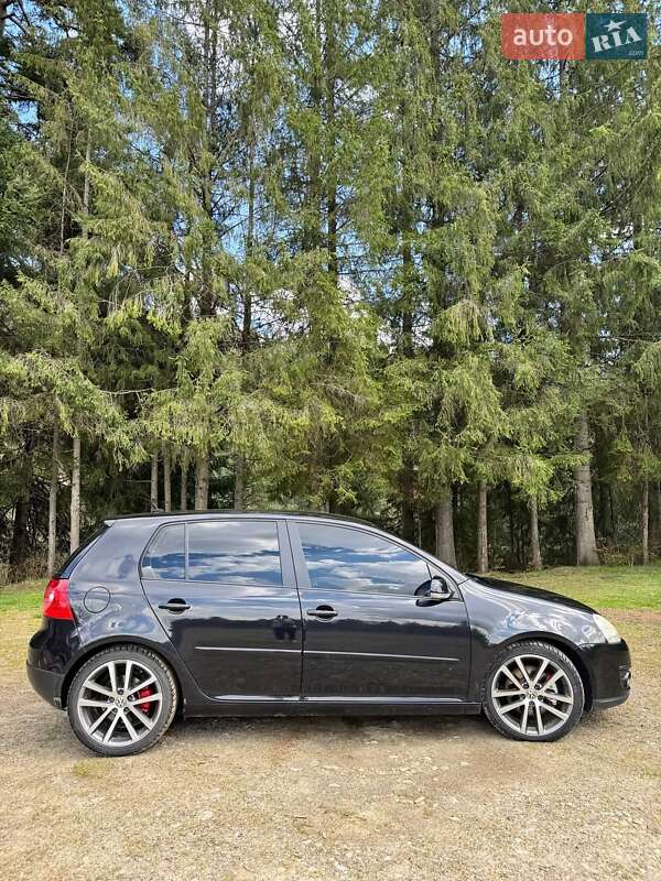 Хетчбек Volkswagen Golf 2006 в Ворохті