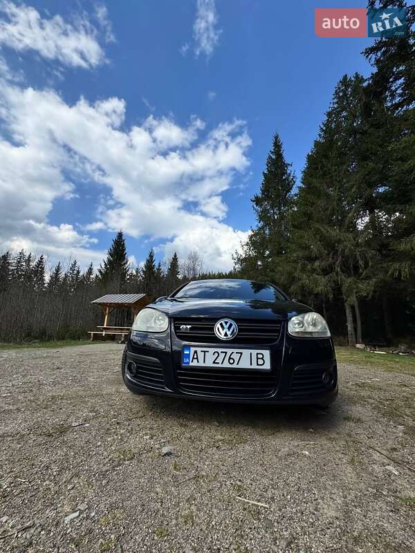 Хетчбек Volkswagen Golf 2006 в Ворохті