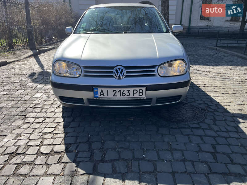 Volkswagen Golf 2001