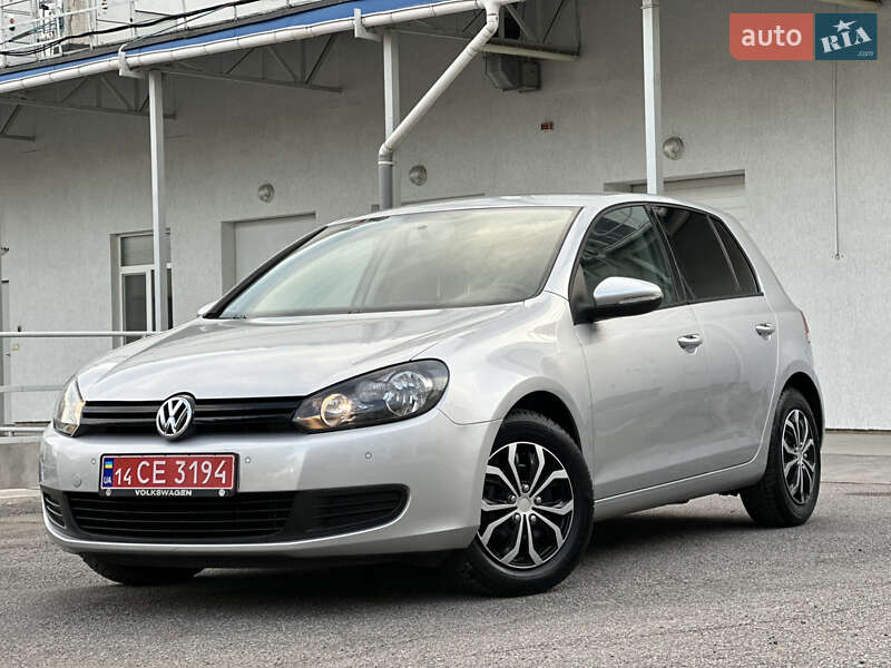 Хэтчбек Volkswagen Golf 2009 в Виннице