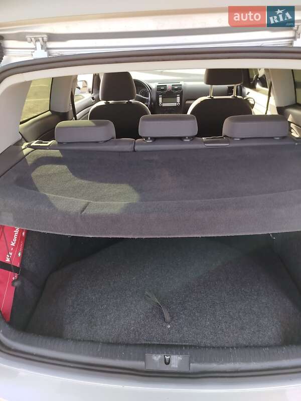 Хетчбек Volkswagen Golf 2007 в Луцьку