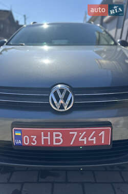 Універсал Volkswagen Golf 2010 в 