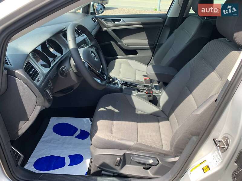 Універсал Volkswagen Golf 2015 в Львові