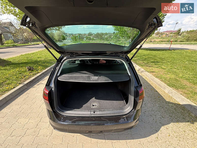 Універсал Volkswagen Golf 2015 в Сокалі