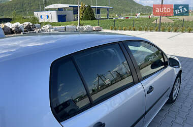 Хетчбек Volkswagen Golf 2004 в 