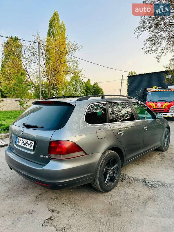 Універсал Volkswagen Golf 2013 в Харкові