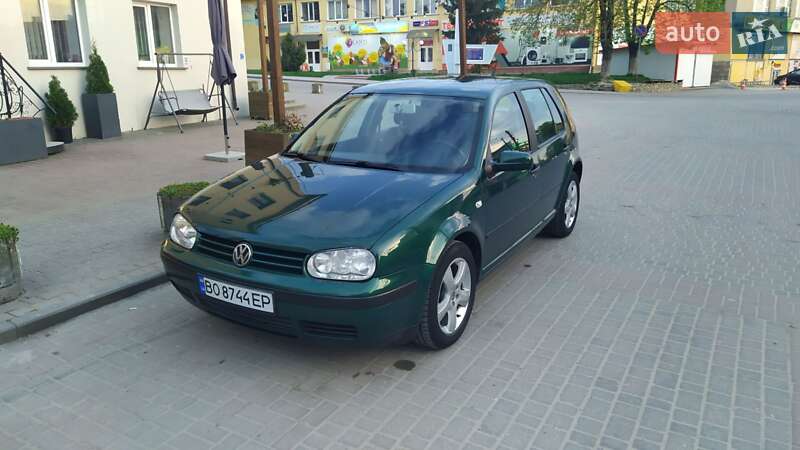 Volkswagen Golf 2002