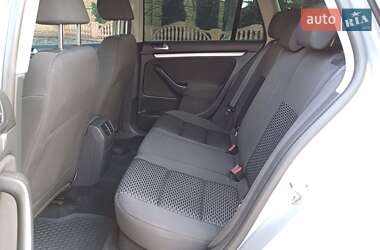 Універсал Volkswagen Golf 2011 в 