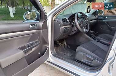 Універсал Volkswagen Golf 2011 в 
