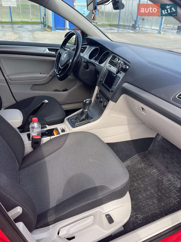 Универсал Volkswagen Golf 2015 в Харькове