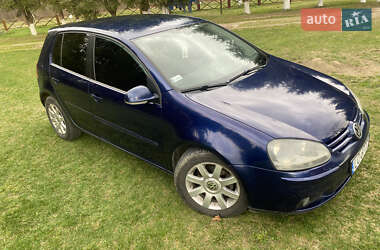 Хетчбек Volkswagen Golf 2005 в Березному