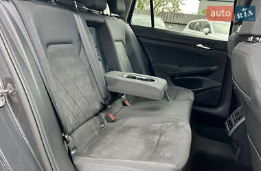 Універсал Volkswagen Golf 2021 в 