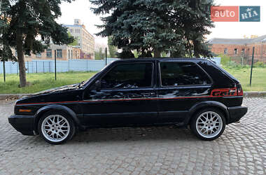 Хэтчбек Volkswagen Golf 1985 в 