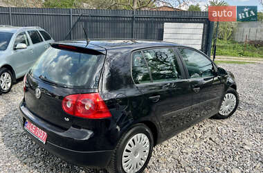 Хэтчбек Volkswagen Golf 2008 в 