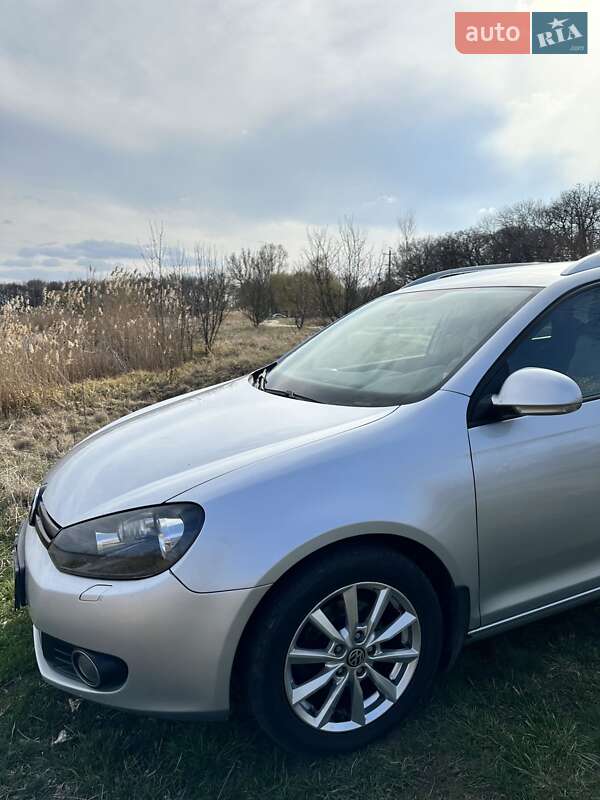 Универсал Volkswagen Golf 2013 в Полтаве