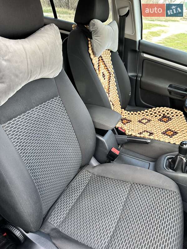 Универсал Volkswagen Golf 2013 в Полтаве